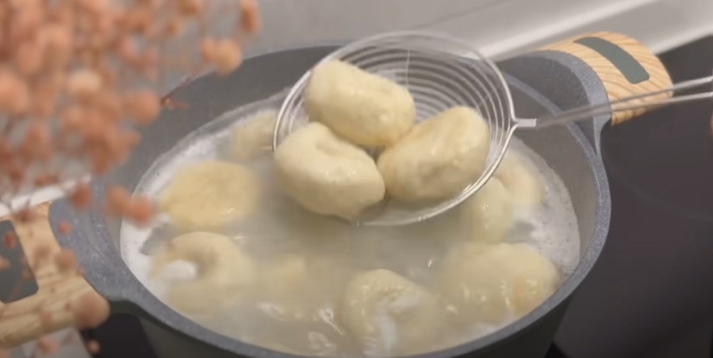 Ricottové knedlíčky s bazalkovým pestem – delikatesa italské kuchyně v lehkém a svěžím podání