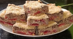 Nadýchaný koláč, co vydrží vláčný! Švestková klasika s mákem, která nevyschne Recept na švestkový koláč.
