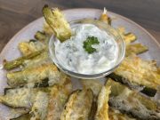 Vezměte si cuketu a vyzkoušejte recept na cuketové hranolky s jogurtovým dipem