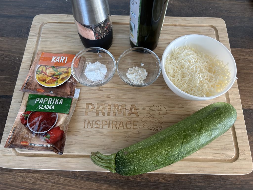 Vezměte si cuketu a vyzkoušejte recept na cuketové hranolky s jogurtovým dipem!