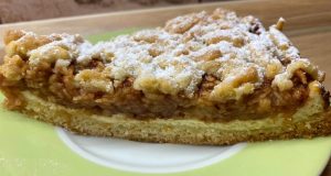 jablečný koláč s tvarohem