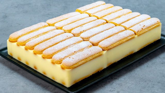 Nepečený piškotový dort s jemným tvarohovým krémem