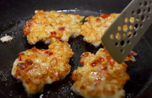 Nevíte co rychlého a chutného k obědu? Vyzkoušejte tyto křupavé a šťavnaté řízky!