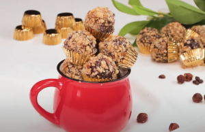 Domácí kuličky Ferrero Rocher – nepečená lahůdka, kterou zvládne každý