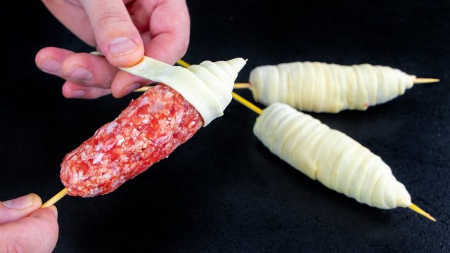 Mleté maso obalené v těstíčku na špejli – originální recept na předkrm Mleté maso obalené v těstíčku na špejli – originální recept na předkrm
