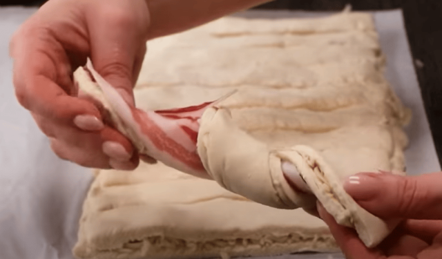 Slané listové vrtule se slaninou, olivami a sýrem – rychlé a křupavé pohoštění na každý večírek