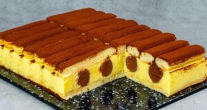 Zákusek plný piškotů a skvělého vanilkového krému – Vyzkoušejte tuto dobrotu! Nepečený pudinkový dezert s piškoty a kakaem