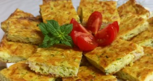 Cuketový slaný koláč se šunkou a sýrem Cuketový slaný koláč se šunkou a sýrem