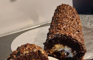 Snickers roláda – dokonalý dezert pro milovníky čokolády a karamelu