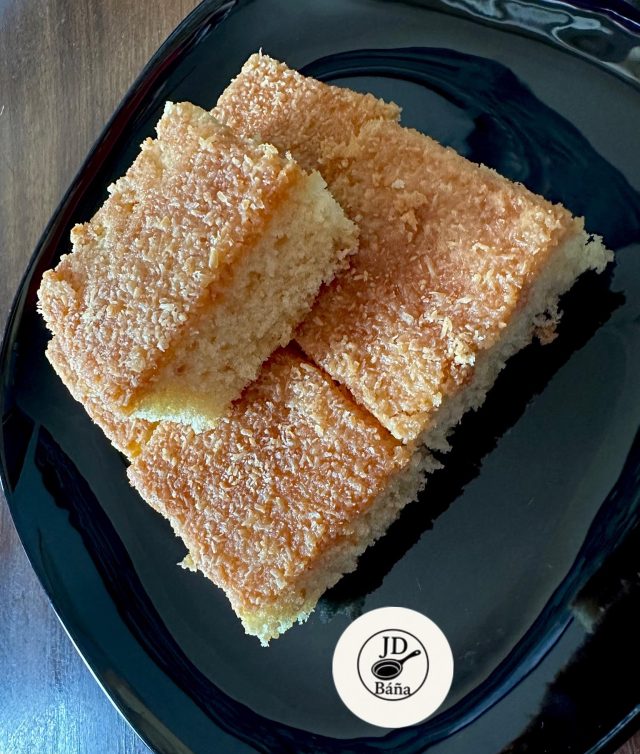 Hrnková buchta Raffaello – jemná, vláčná a zalitá smetanou Hrnková buchta Raffaello – jemná, vláčná a zalitá smetanou