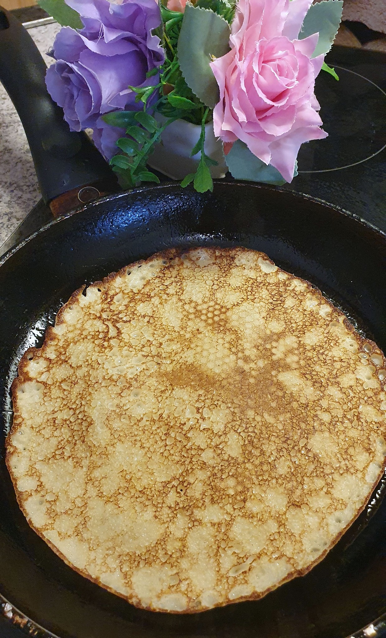 Skořicové palačinky s jahodovou marmeládou