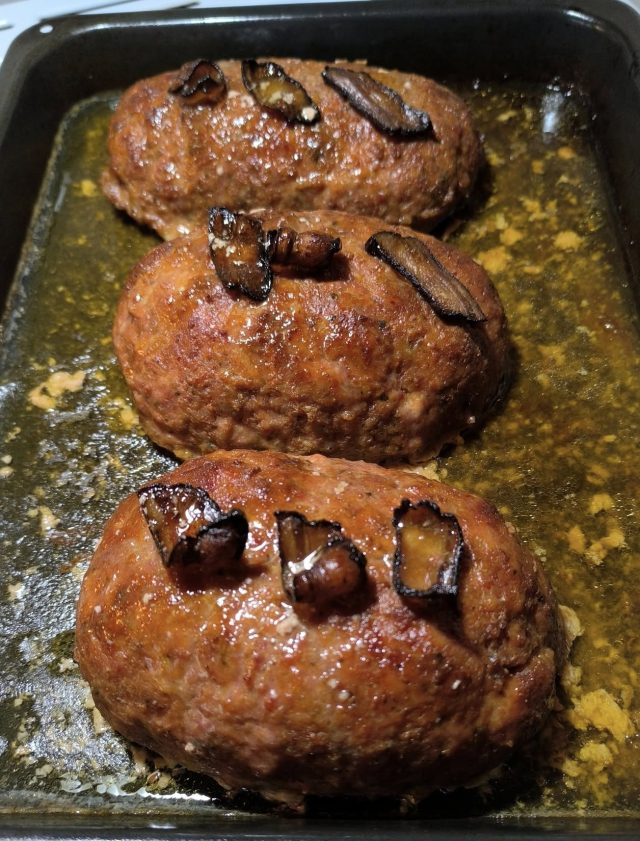 Domácí sekaná jako od babičky – šťavnatá, voňavá a dokonale zlatavá Domácí sekaná jako od babičky – šťavnatá, voňavá a dokonale zlatavá