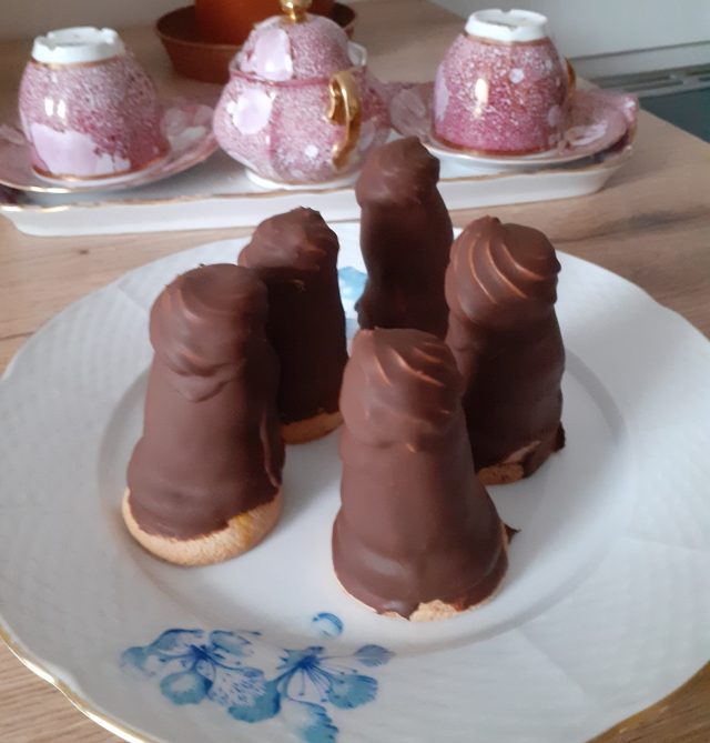 Likérové špičky – klasický domácí recept krok za krokem