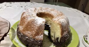 Tvarohová bábovka s kakaovým těstem – vláčná, nadýchaná a provoněná kokosem Tvarohová bábovka s kakaovým těstem – vláčná, nadýchaná a provoněná kokosem