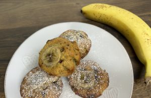Máte doma přezrálé banány? Připravte si z nich banánové muffiny s kousky čokolády! Banánové muffiny s kousky čokolády – vláčné, voňavé a jednoduché