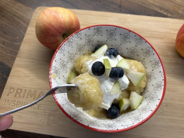 Jablečné knedlíčky jen ze 2 ingrediencí Jablečné knedlíčky jen ze 2 ingrediencí