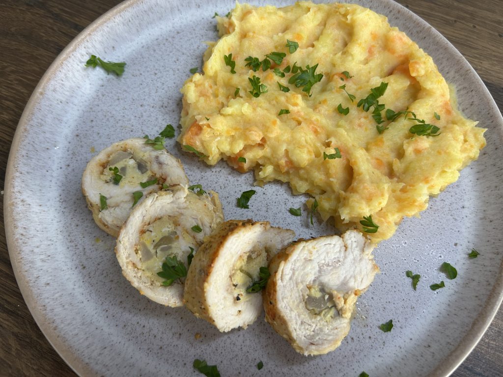 Neodolatelné krůtí rolky plněné míchanými vejci a žampiony