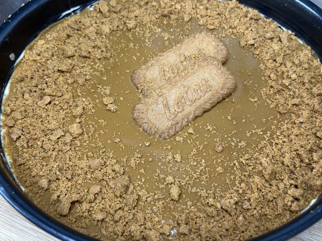 Lotus cheesecake – nepečený karamelový dort