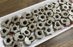 Makové linecké koláčky s džemem Makové linecké koláčky s džemem