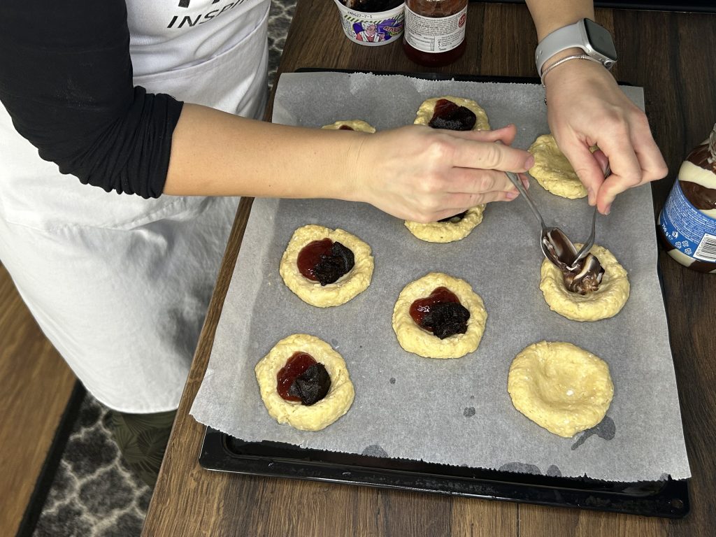 Moravské koláče z cottage sýra – vláčné, křehké a plné chuti