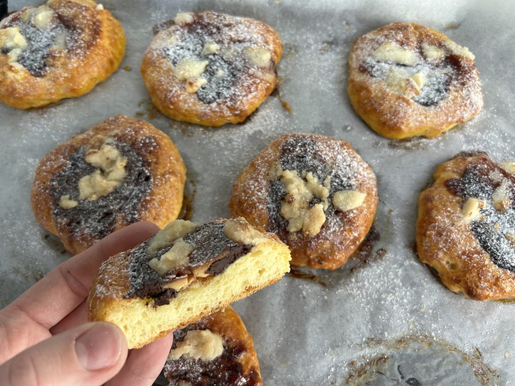 Moravské koláče z cottage sýra – vláčné, křehké a plné chuti