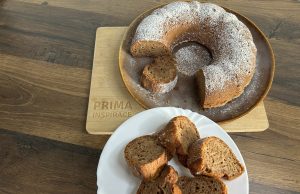 Nadýchaná perníková bábovka s jablky a skořicí Nadýchaná perníková bábovka s jablky a skořicí