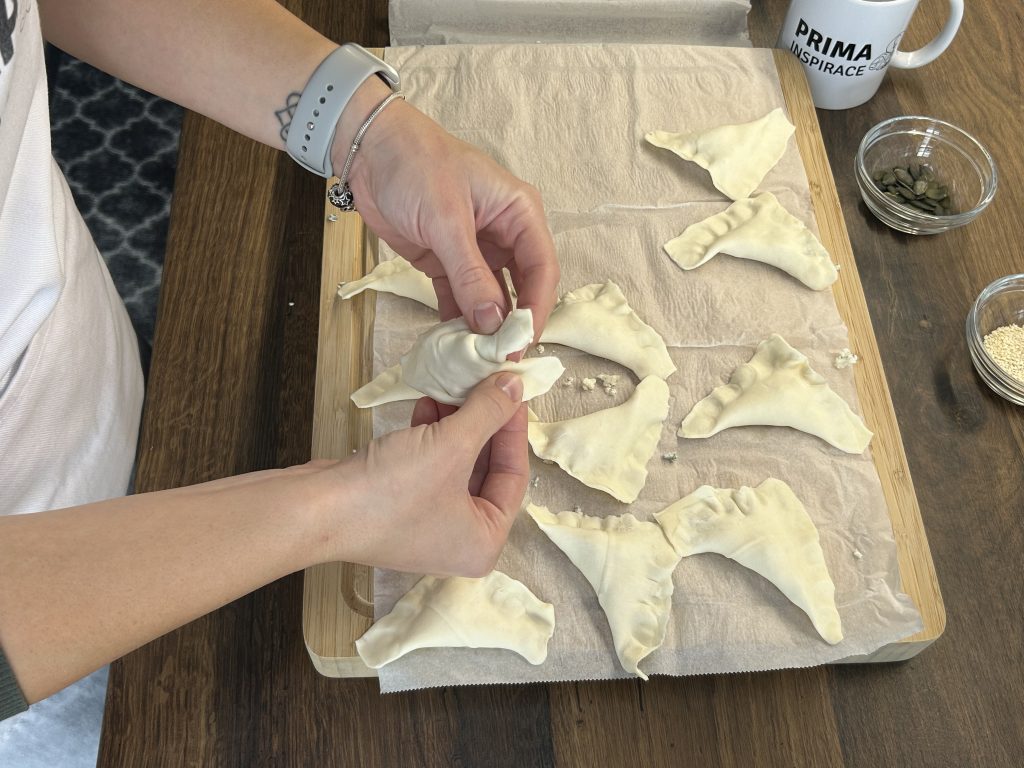 Rybky z listového těsta plněné nivou – rychlé pohoštění pro návštěvu