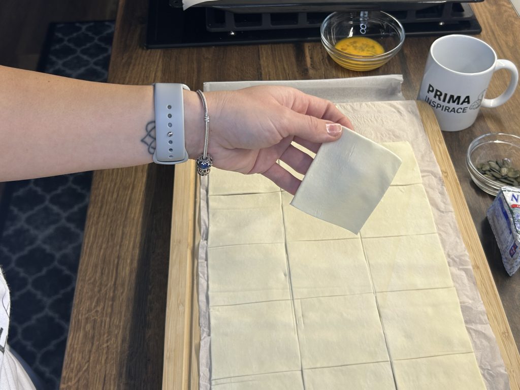 Rybky z listového těsta plněné nivou – rychlé pohoštění pro návštěvu