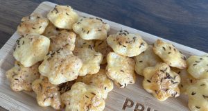 Slané tvarohové pečivo – jednoduché, křehké a voňavé Slané tvarohové pečivo – jednoduché, křehké a voňavé