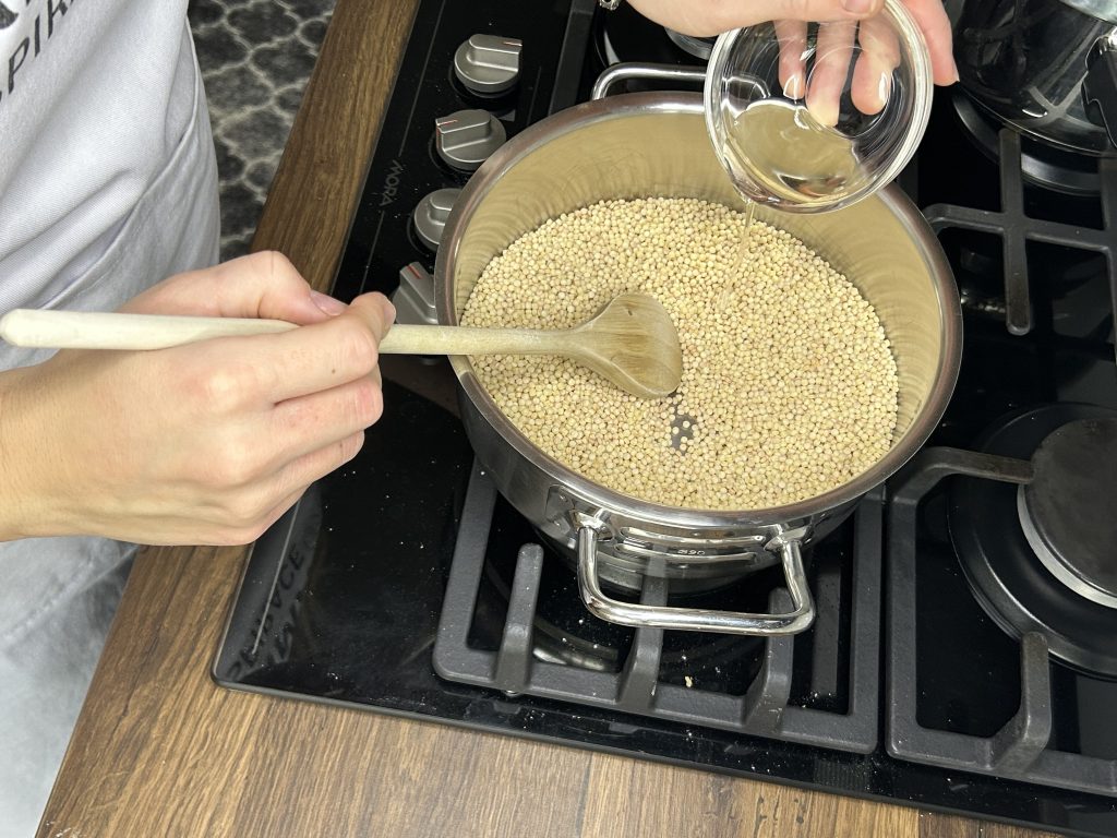 Vepřové plátky s tarhoňou – voňavý domácí oběd jako od babičky