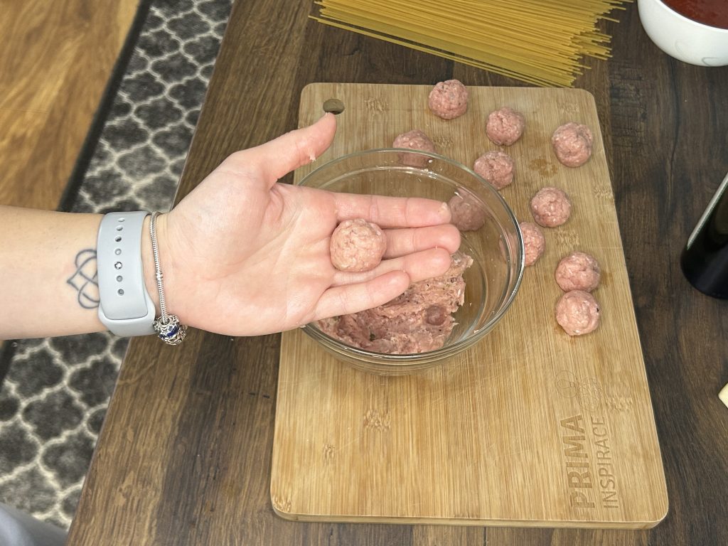 Rychlé zapečené špagety s mletým masem a rajčatovým přelivem