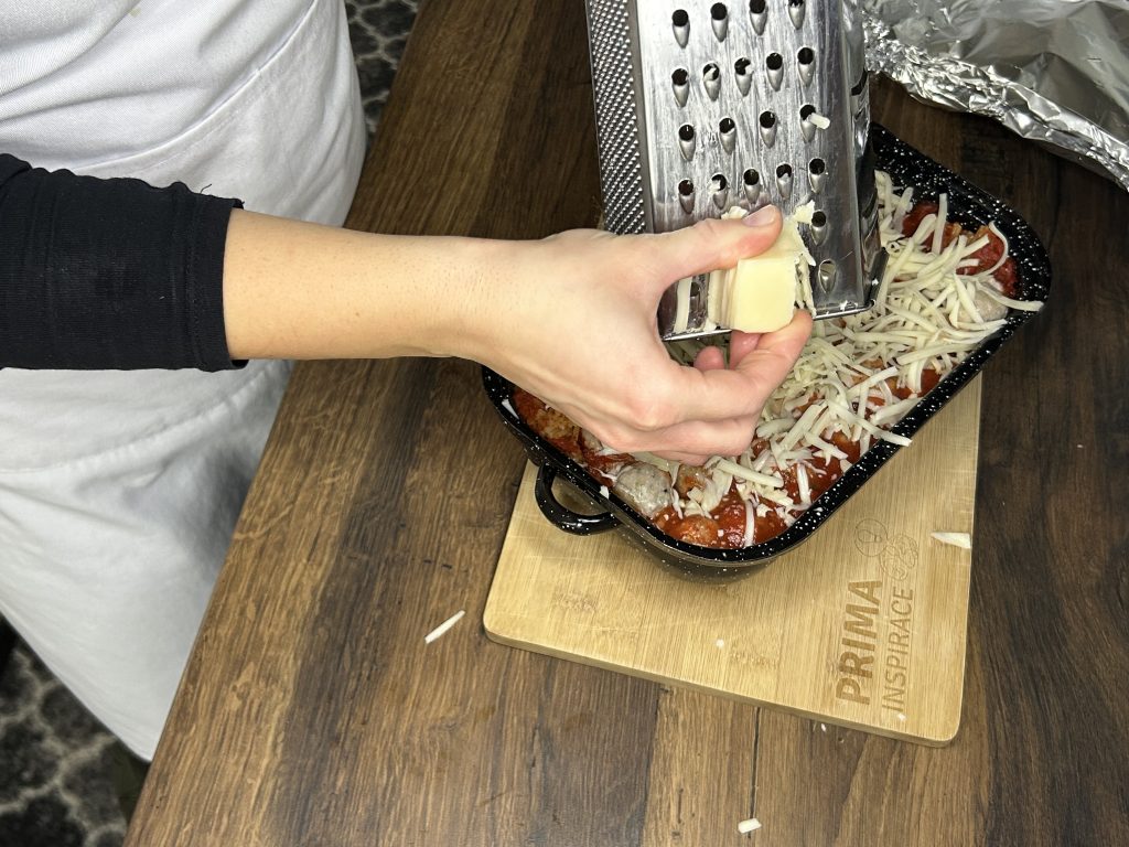 Rychlé zapečené špagety s mletým masem a rajčatovým přelivem