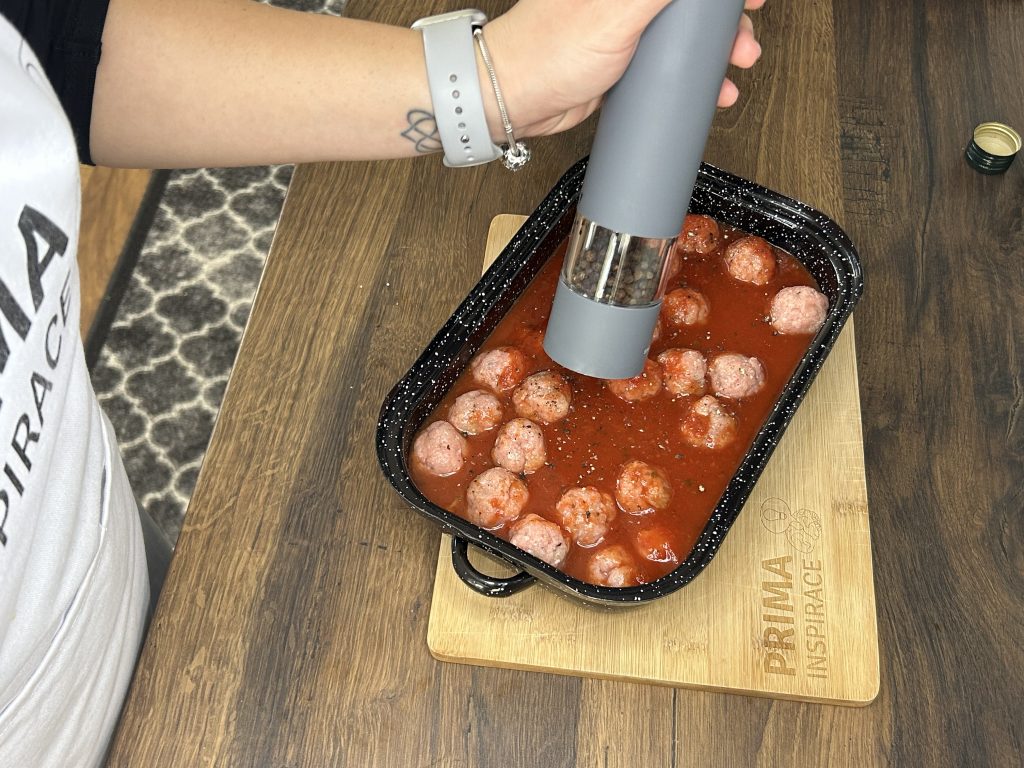 Rychlé zapečené špagety s mletým masem a rajčatovým přelivem