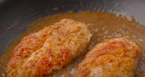 Výborný recept na kuřecí prsa na medu a česneku: