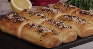 Kynuté houstičky plněné kuřecím masem, sýrem a zeleninou