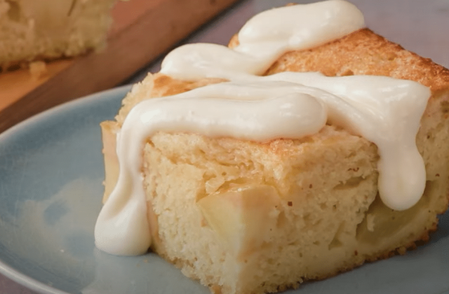 Kynutý jablečný koláč: Provoní celý domov a potěší jemnou chutí