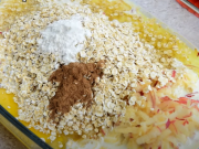 Zdravé mlsání – Vyzkoušejte jablečný koláč z ovesných vloček!