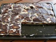 Nevíte co k odpolední kávě? Vyzkoušejte tuto dobrotu v podobě tvarohového dezertu!