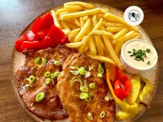 Vepřové maso v těstíčku s domácí tatarkou a hranolkami Vepřové maso v těstíčku s domácí tatarkou a hranolkami