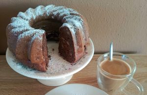 Banánová bábovka s čokoládou a medem: vláčný dezert od od čtenářky Banánová bábovka s čokoládou a medem | Prima Inspirace