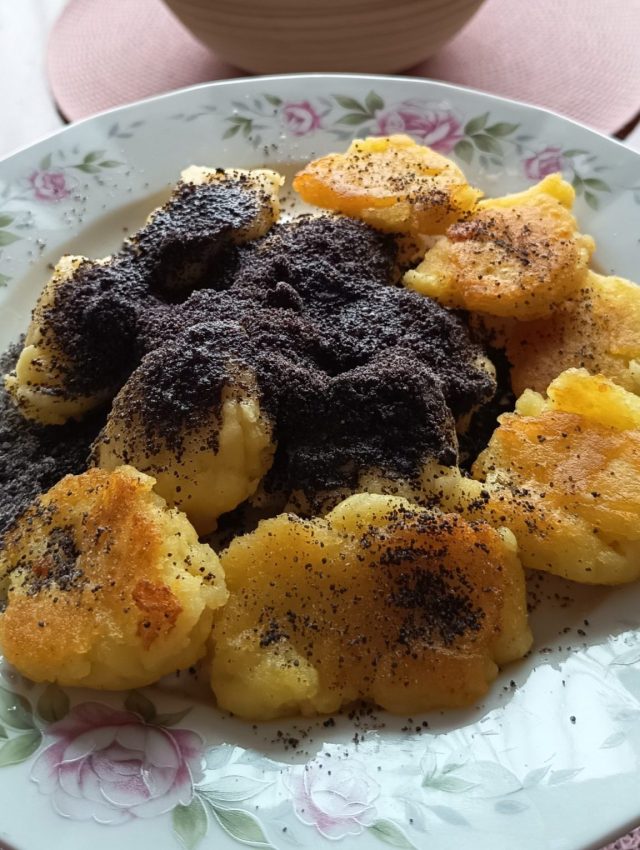 Škubánky s mákem: poctivá česká klasika, která nikdy nezklame Škubánky s mákem: poctivá česká klasika, která nikdy nezklame