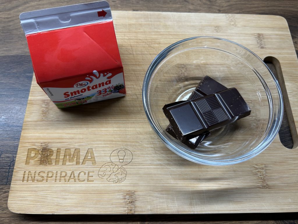 Florida – svěží mandarinkový dezert s vanilkovým krémem a šlehačkou