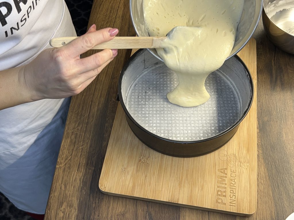 Florida – svěží mandarinkový dezert s vanilkovým krémem a šlehačkou