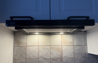 Jak vyčistit digestoř krok za krokem: Návod na dokonalé odstranění mastnoty, filtru i zápachu