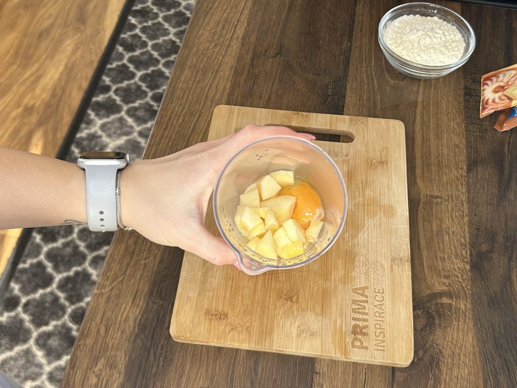 Jablečná svačinka ve tvaru dinosaurů