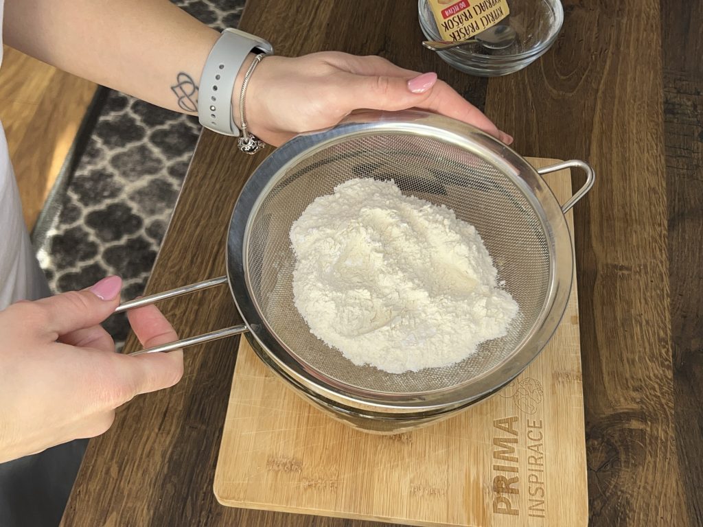 Jablečná svačinka ve tvaru dinosaurů