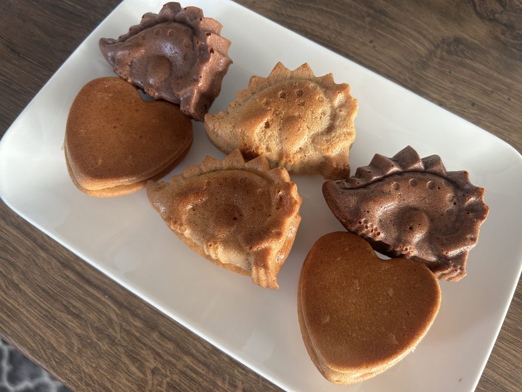 Jablečná svačinka ve tvaru dinosaurů