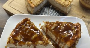 Jablkovo-karamelový cheesecake Jablkovo-karamelový cheesecake