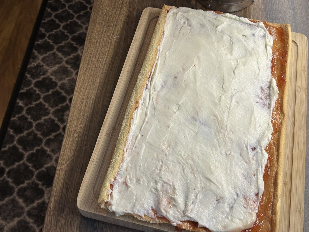 Kokosová roláda – jemná, nadýchaná a voňavá