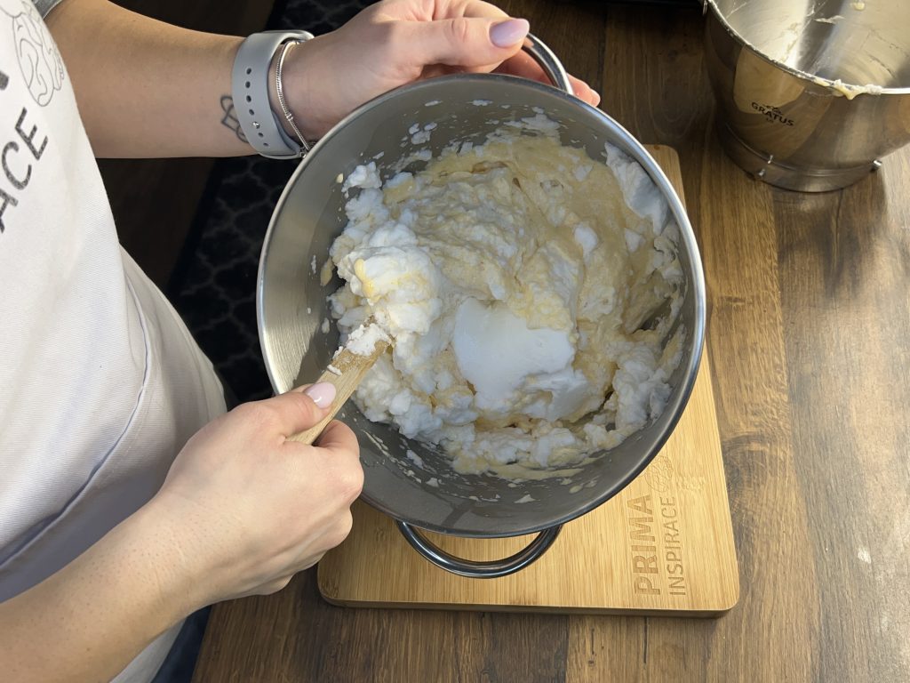 Kokosová roláda – jemná, nadýchaná a voňavá